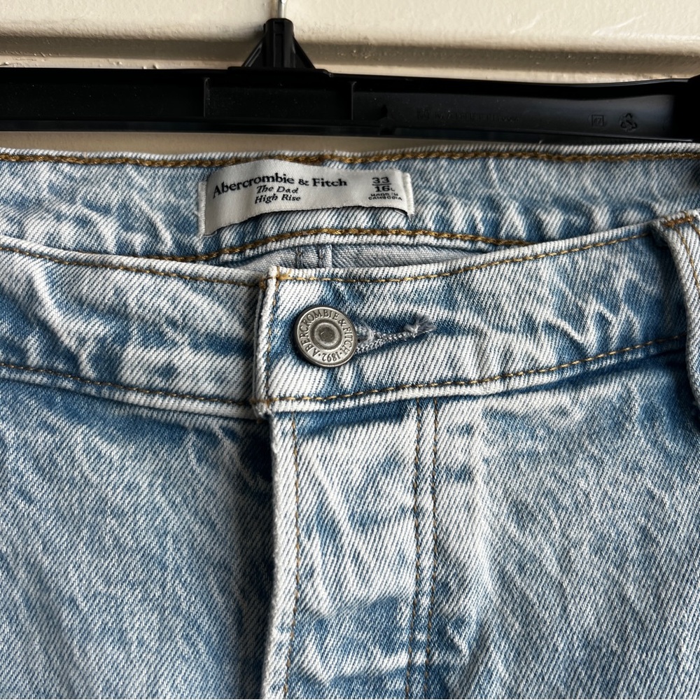 Abercrombie High Rise Dad Jeans - Picture 3 of 5